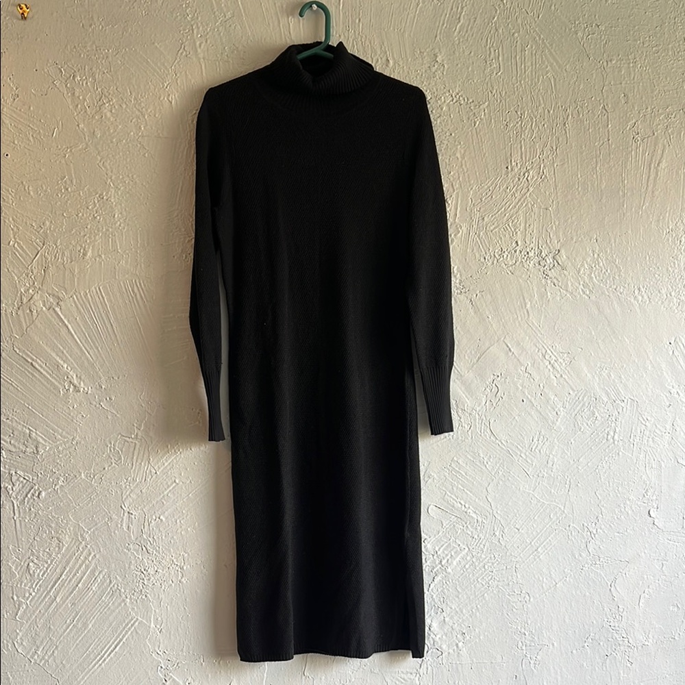 Black Ribbed Long Sleeve Mock Neck Sheath Dress